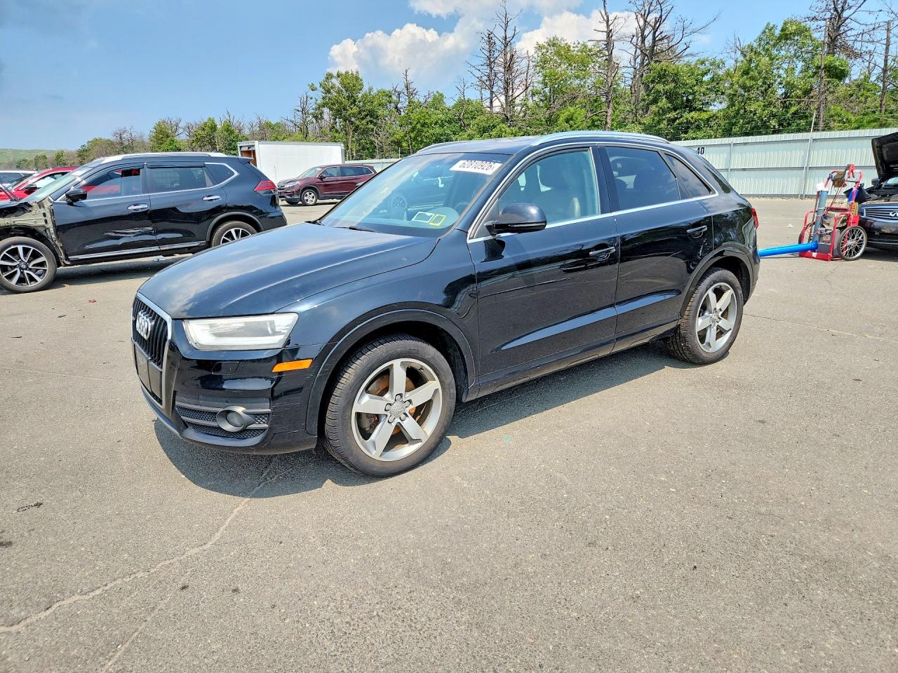 2015 Audi Q3 Prestige, VIN WA1GFCFS1FR013300 — Undercarriage