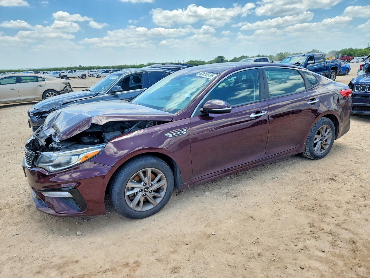 2020 Kia Optima LX, VIN 5XXGT4L36LG383237 — Перед
