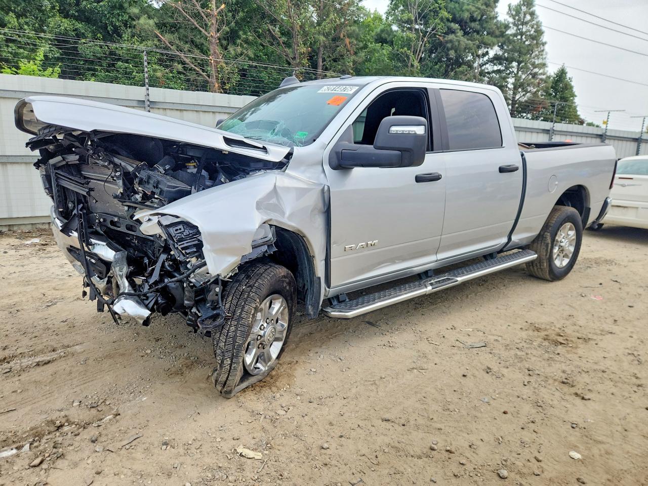 2026 Ram 2500 Big Horn, VIN 3C6UR5DJ6TG200816 — Перед
