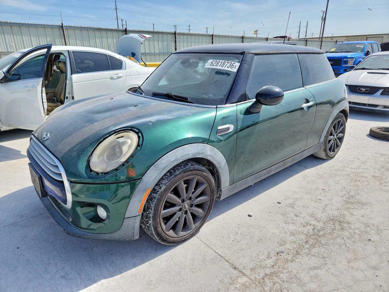 2015 MINI Hardtop, VIN WMWXM5C54FT941320 — Front end