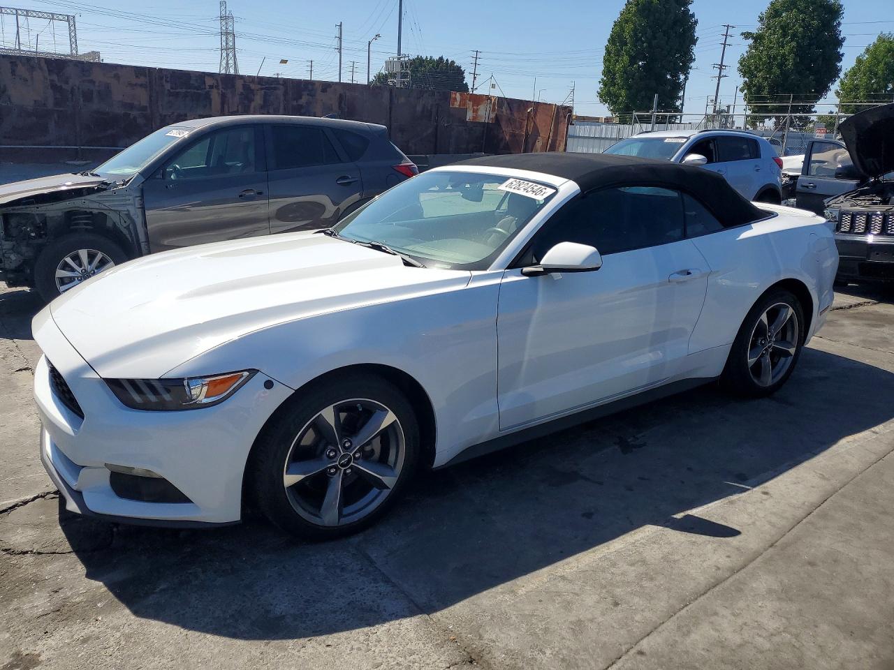 2015 Ford Mustang V6, VIN 1FATP8EM4F5352048 — Side