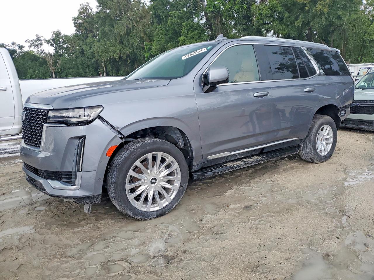 2021 Cadillac Escalade Premium Luxury, VIN 1GYS3BKL0MR404687 — Вода / потоп