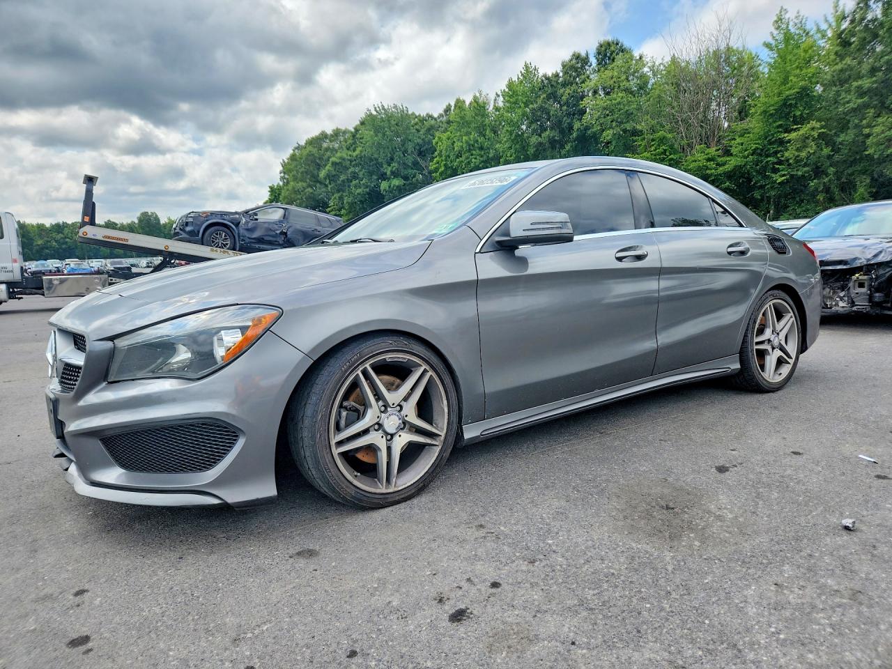 2014 Mercedes-Benz CLA 250, VIN WDDSJ4EB2EN034464 — Перед