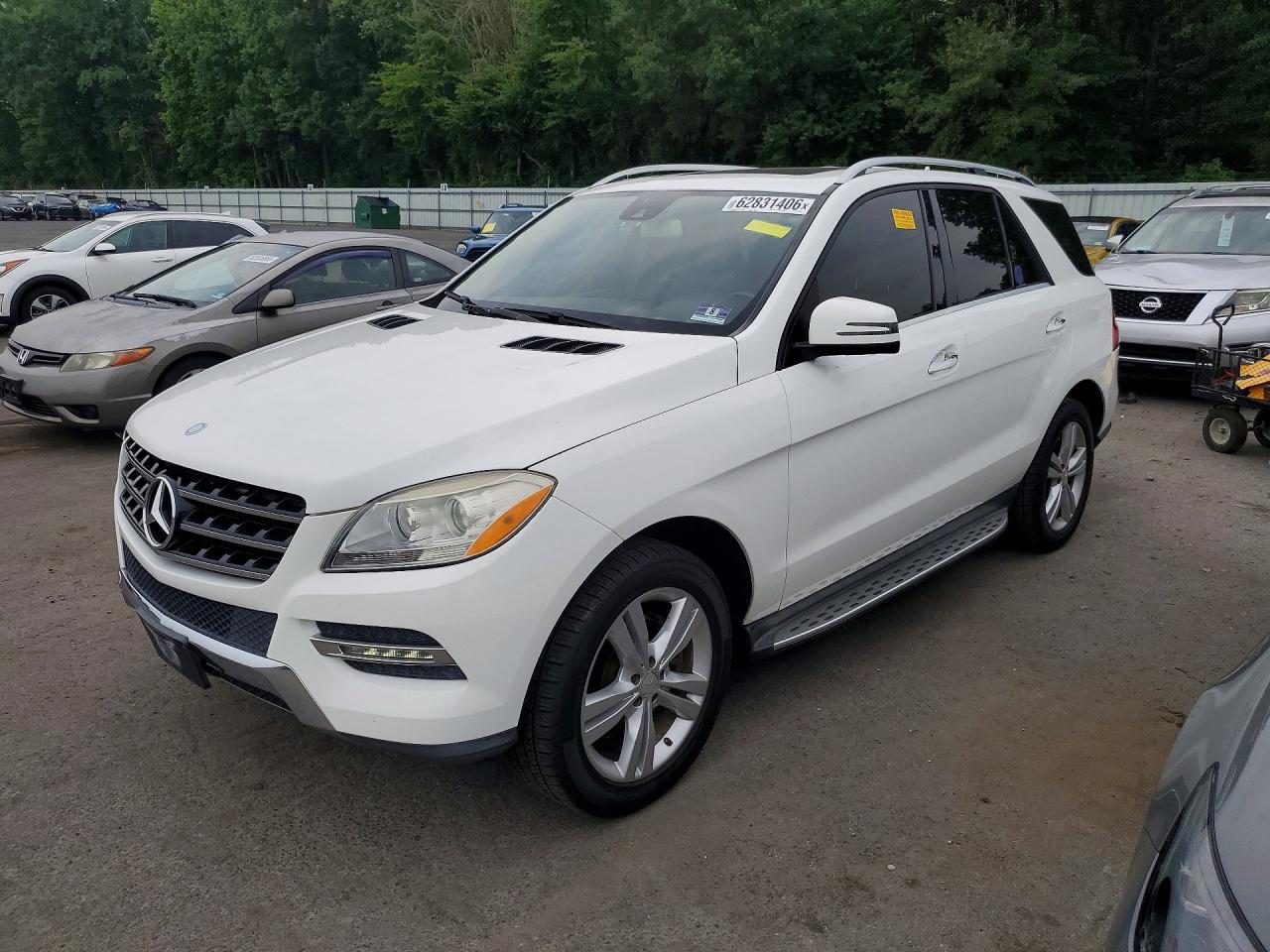 2015 Mercedes-Benz M 350, VIN 4JGDA5HB9FA619017 — Normal wear