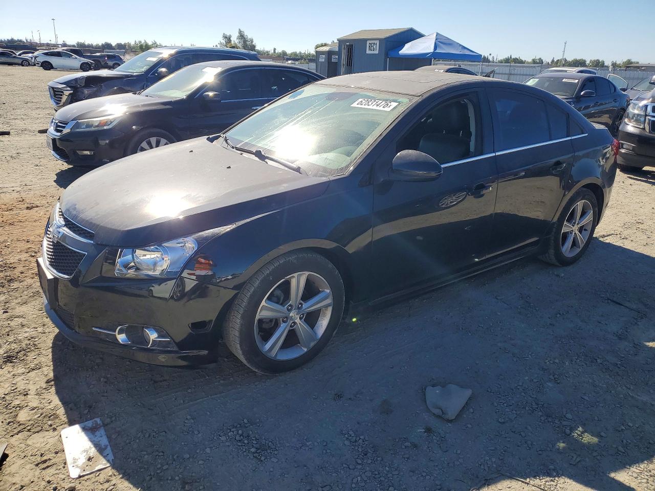 2014 Chevrolet Cruze 2LT, VIN 1G1PE5SB8E7165815 — Мелкие вмятины и царапины