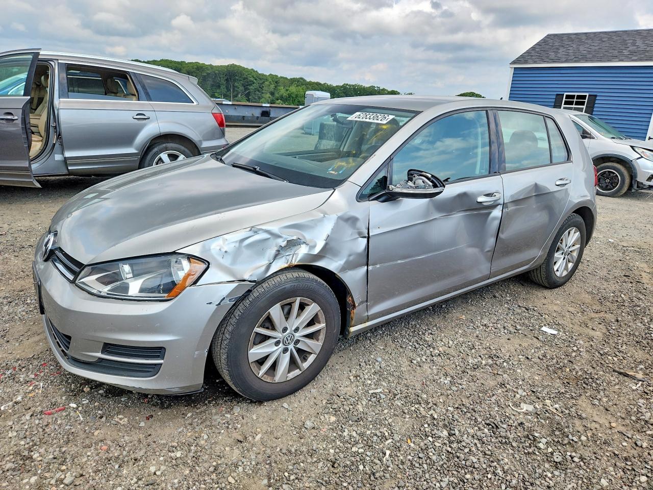 2015 Volkswagen Golf TSI S, VIN 3VW217AU1FM022687 — Front end