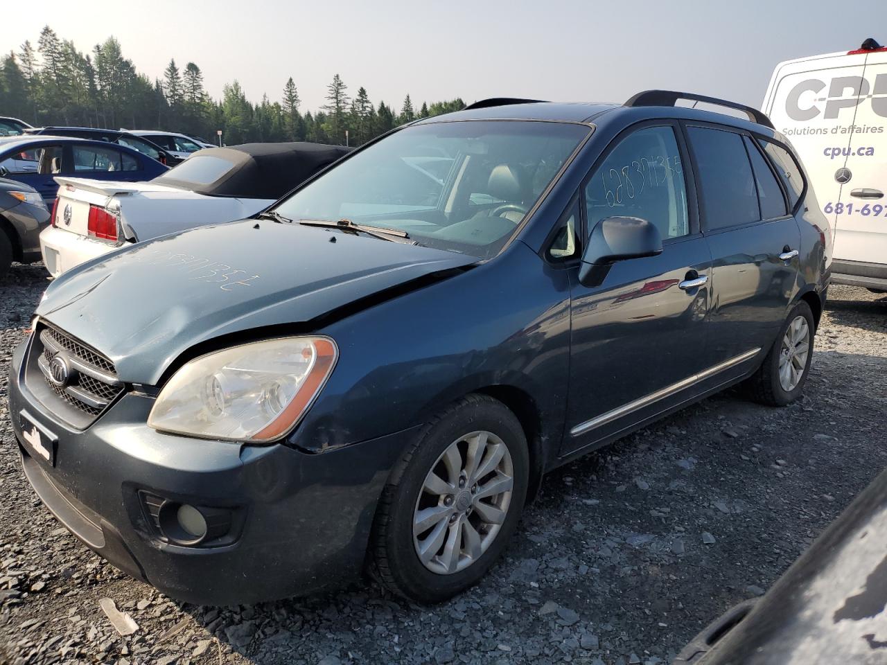 2010 Kia Rondo EX, VIN KNAHH8C6XA7308437 — Front end