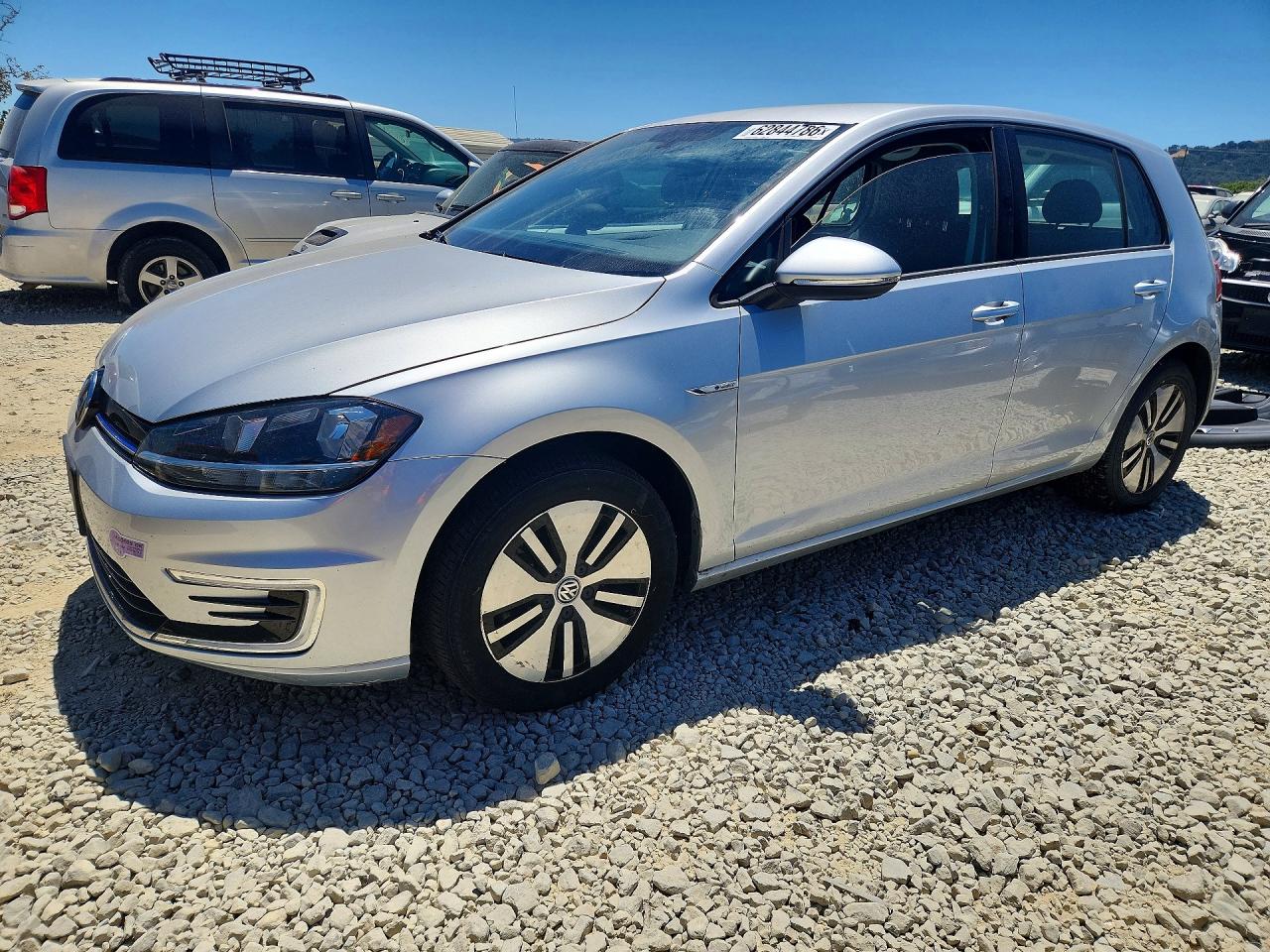 2019 Volkswagen Golf SE, VIN WVWKR7AU7KW914321 — Vandalism
