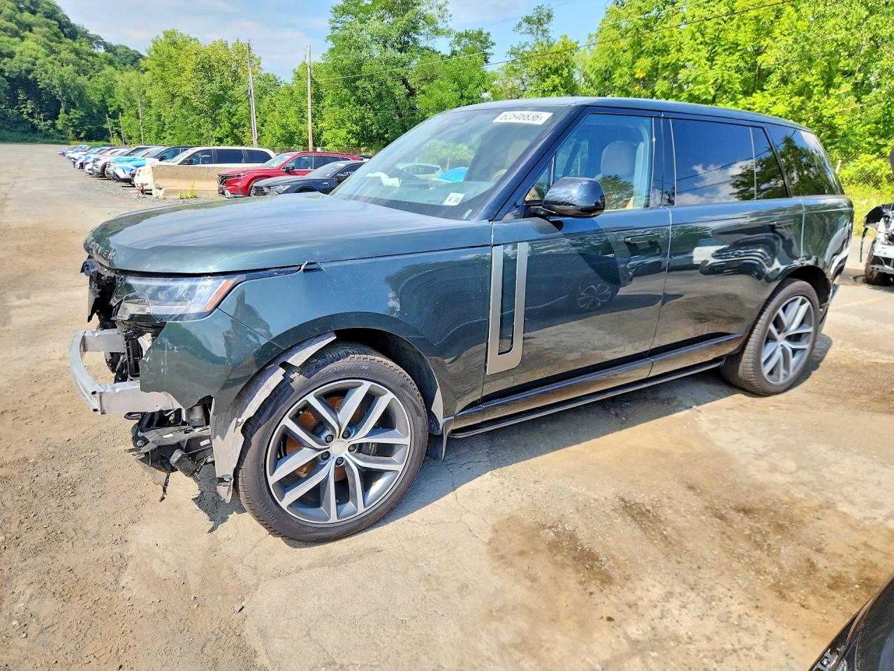 2025 Land Rover Range Rover SE, VIN SALKPBFU4SA314248 — Front end