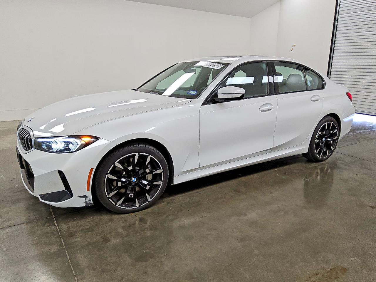 2026 BMW 3 Series 330i xDrive, VIN WBA23LA08TFW53481 — Днище
