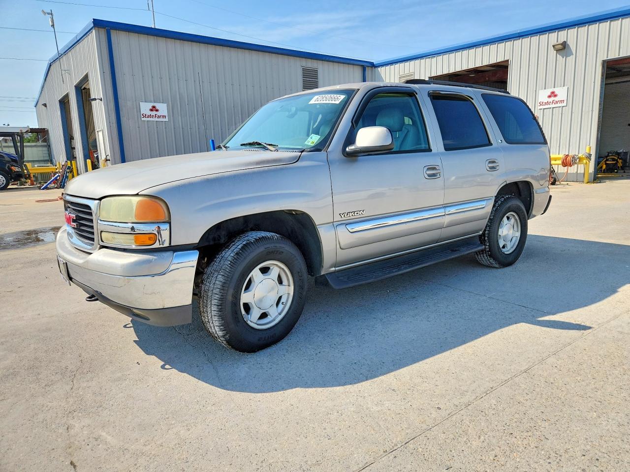 2004 GMC Yukon SLT, VIN 1GKEK13T64R164872 — Пожар