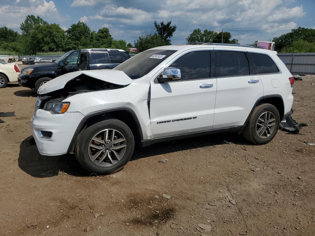 2022 Jeep Grand Cherokee Limited, VIN 1C4RJEBG9NC171184 — Front end