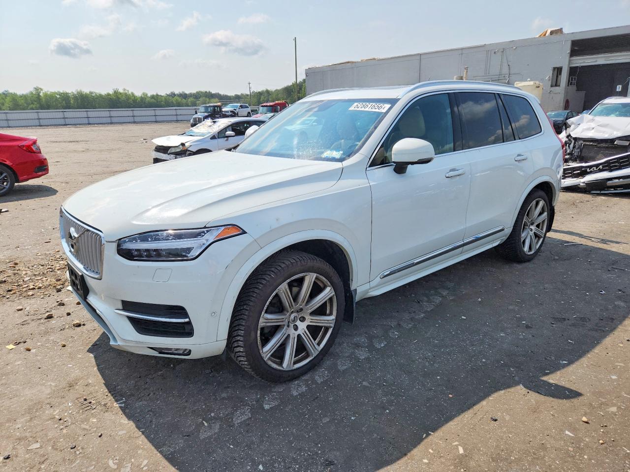 2018 Volvo XC90 Inscription, VIN YV4A22PL7J1372034 — Side