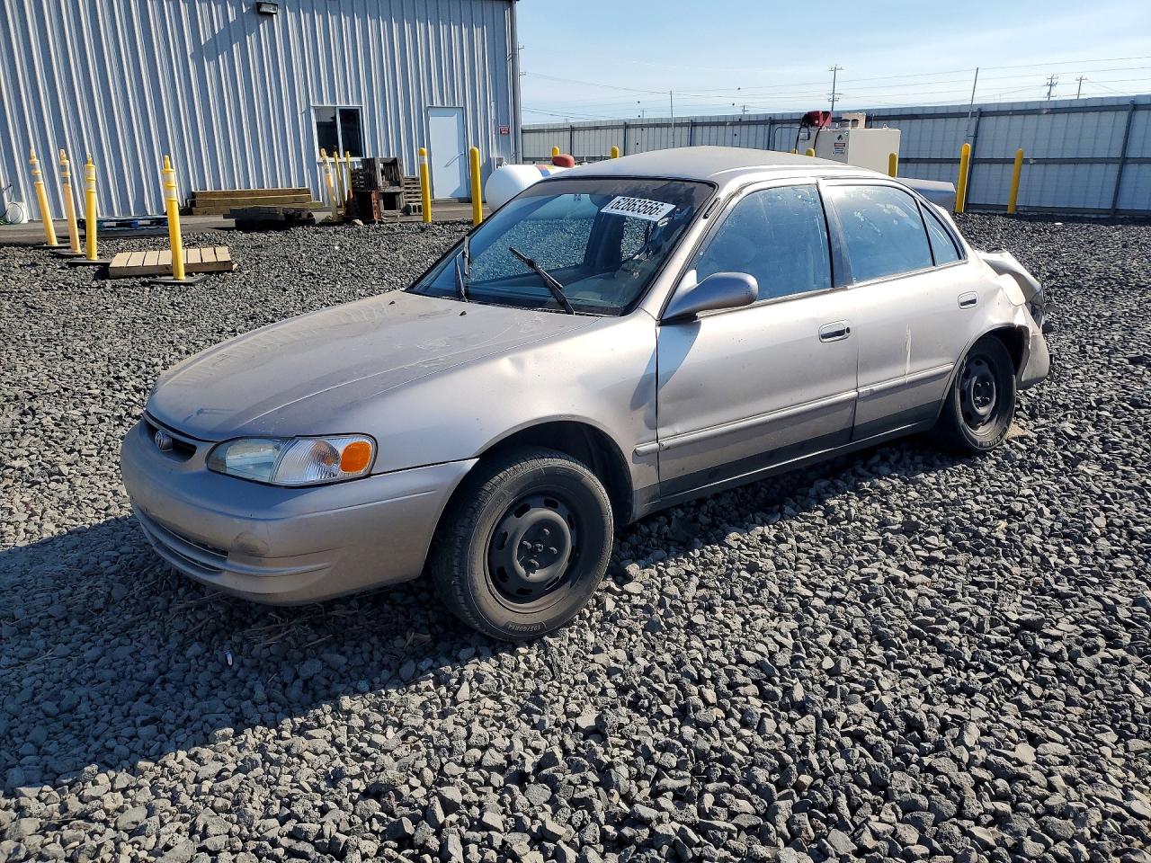 1998 Toyota Corolla LE, VIN 1NXBR18E9WZ005828 — Rear end