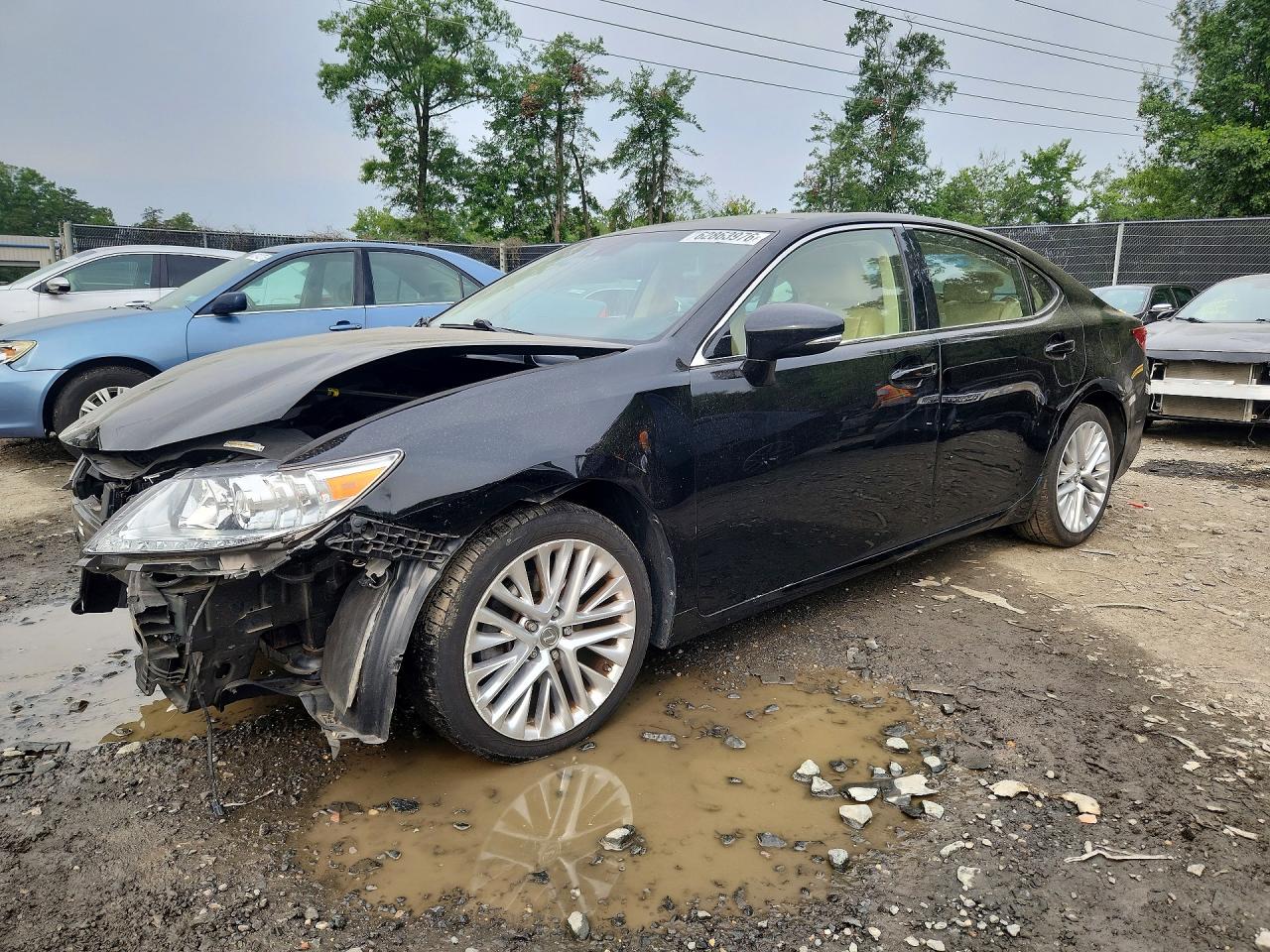 2015 Lexus ES 330, VIN JTHBK1GG3F2189511 — Перед