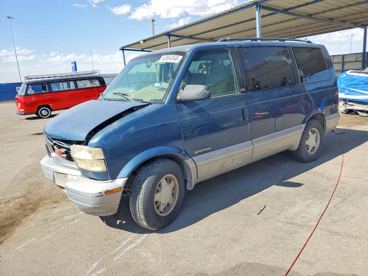 2000 GMC Safari, VIN 1GKDM19W4YB532133 — Front end