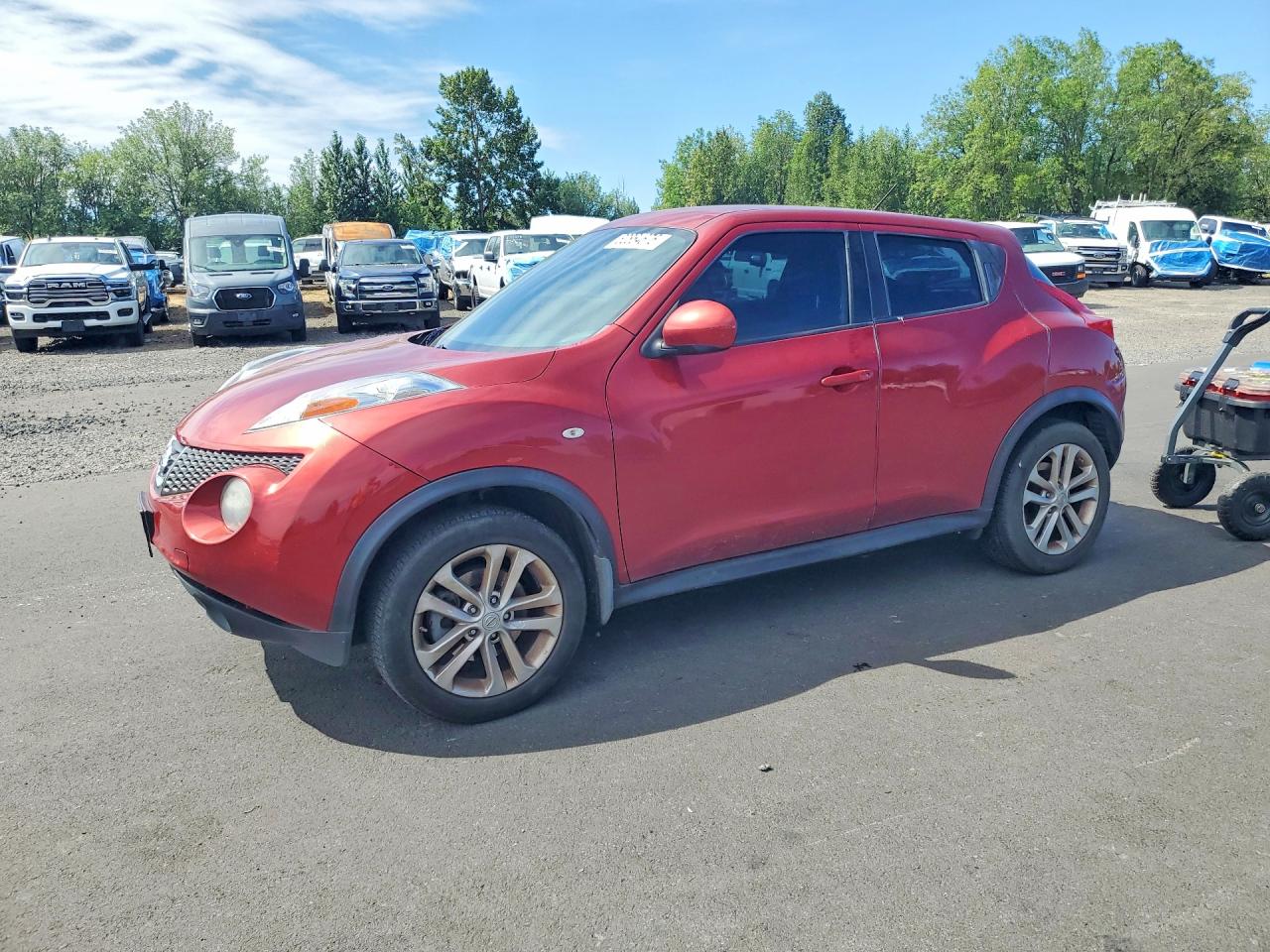 2013 Nissan Juke S, VIN JN8AF5MR0DT212818 — Minor dents and scratches