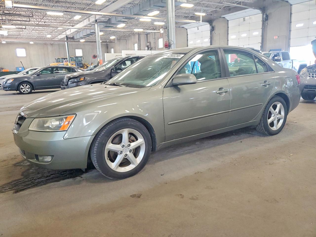 2007 Hyundai Sonata SE, VIN 5NPEU46F27H261026 — Front end