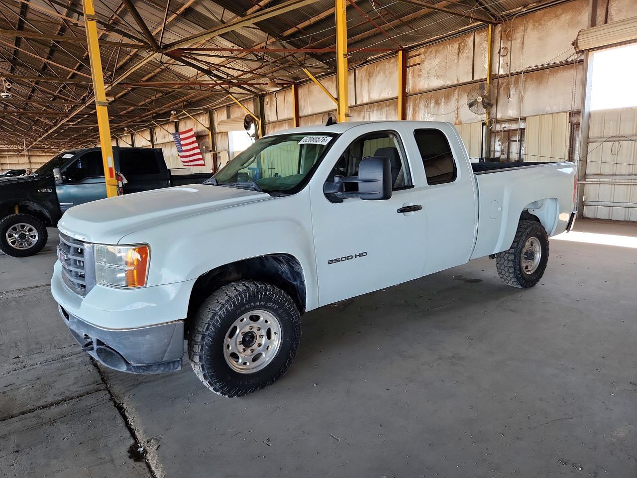 2008 GMC Sierra 2500HD SLE1, VIN 1GTHK29608E142671 — Minor dents and scratches