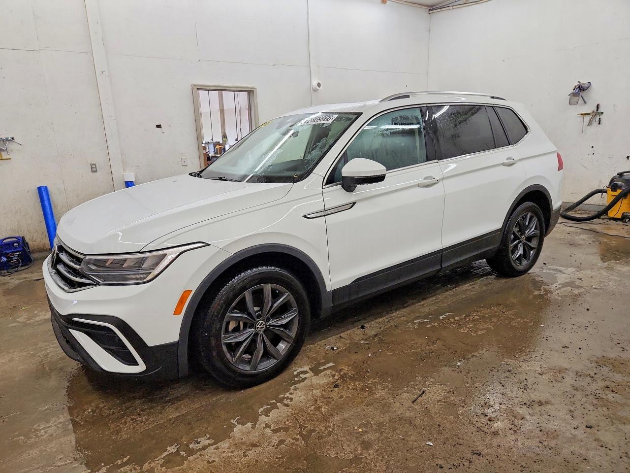 2022 Volkswagen Tiguan SE, VIN 3VV3B7AX0NM151468 — Side