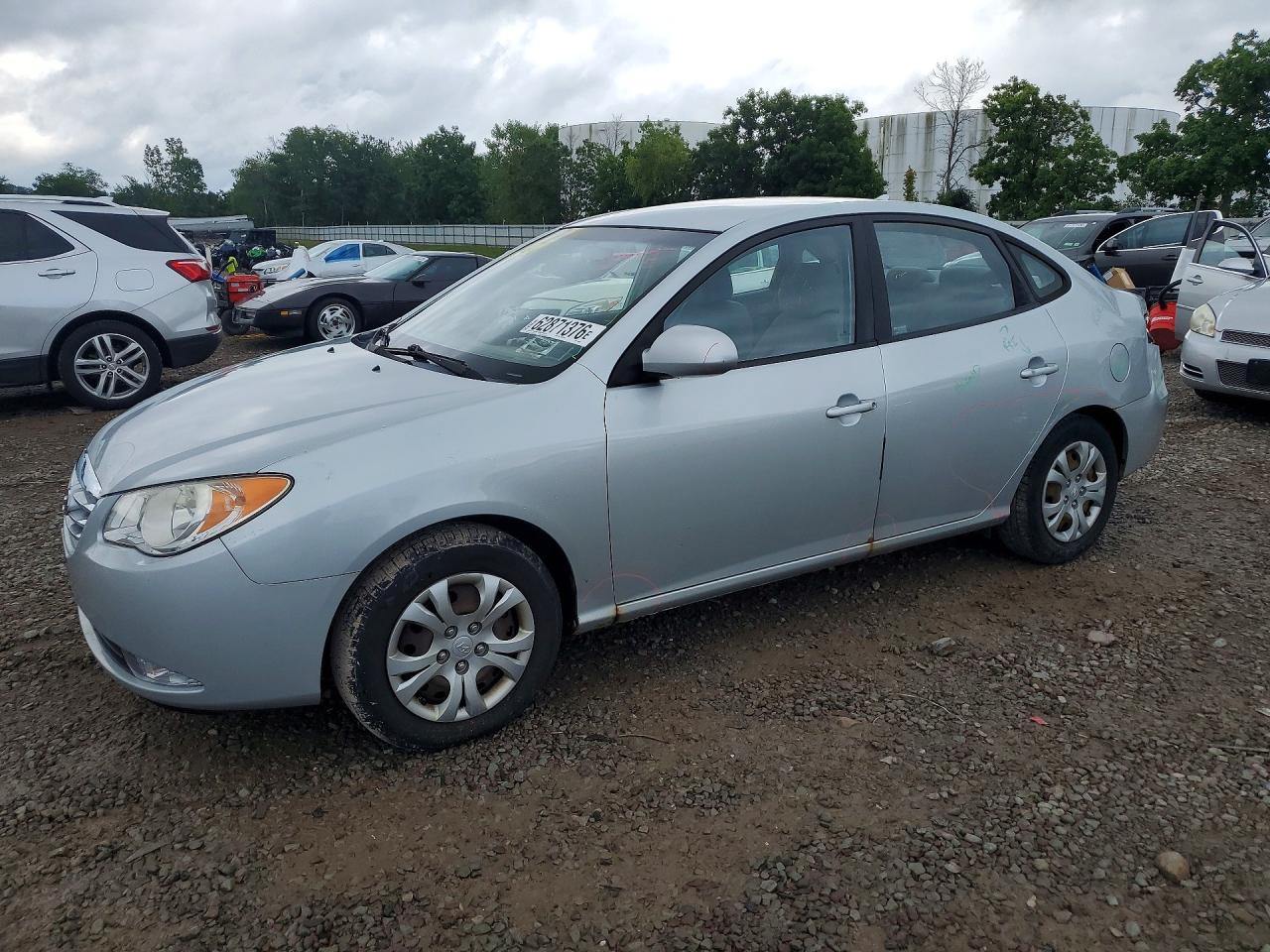 2010 Hyundai Elantra GLS, VIN KMHDU4AD3AU943889 — Rear end