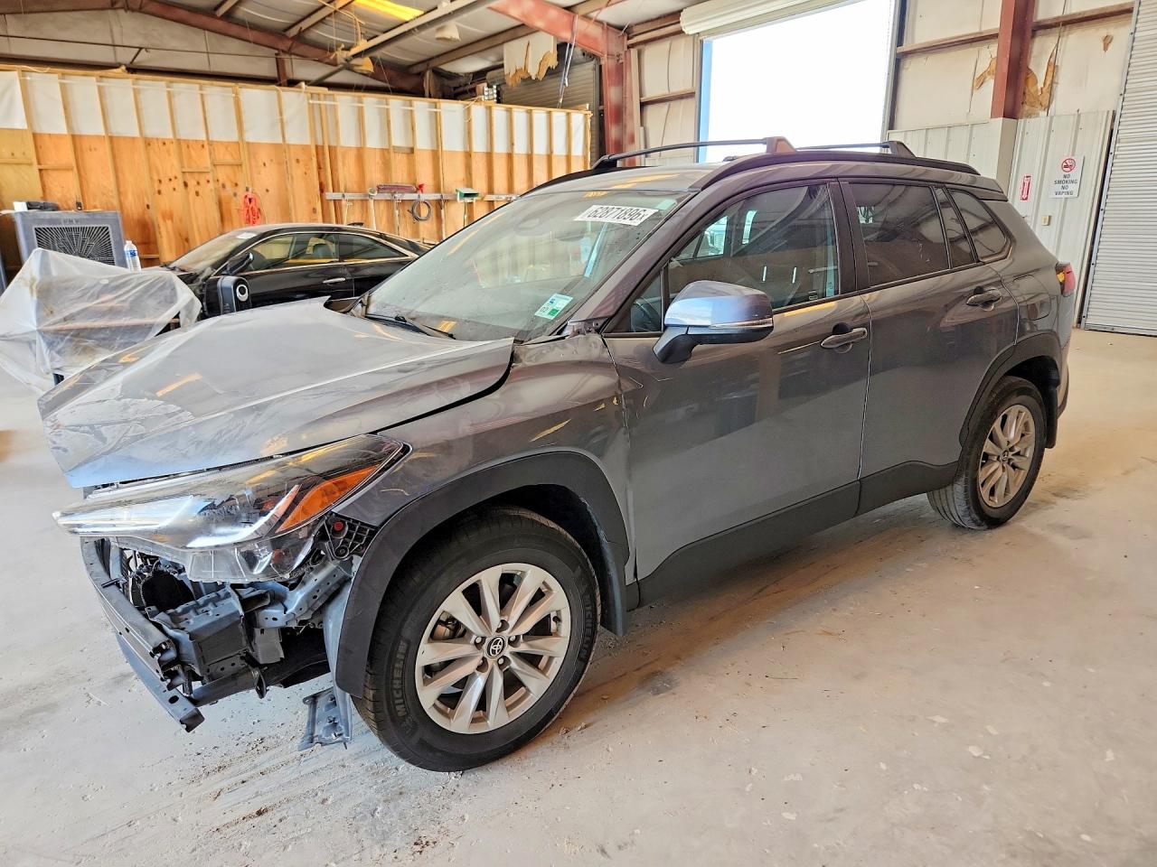 2024 Toyota Corolla Cross LE, VIN 7MUCAAAG6RV078939 — Перед