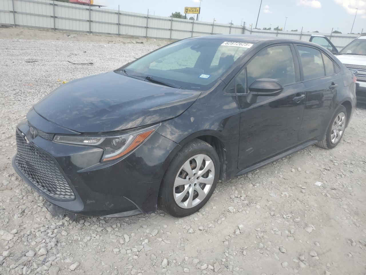 2020 Toyota Corolla LE, VIN JTDEPRAE5LJ087974 — Front end