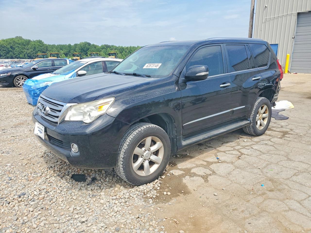 2013 Lexus GX 460, VIN JTJBM7FX2D5056683 — Rear end