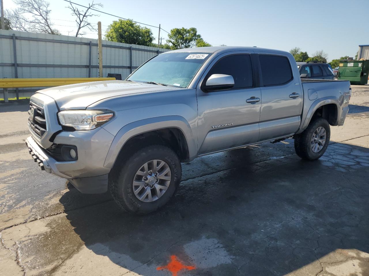 2019 Toyota Tacoma SR5, VIN 3TMAZ5CNXKM083337 — Rear end