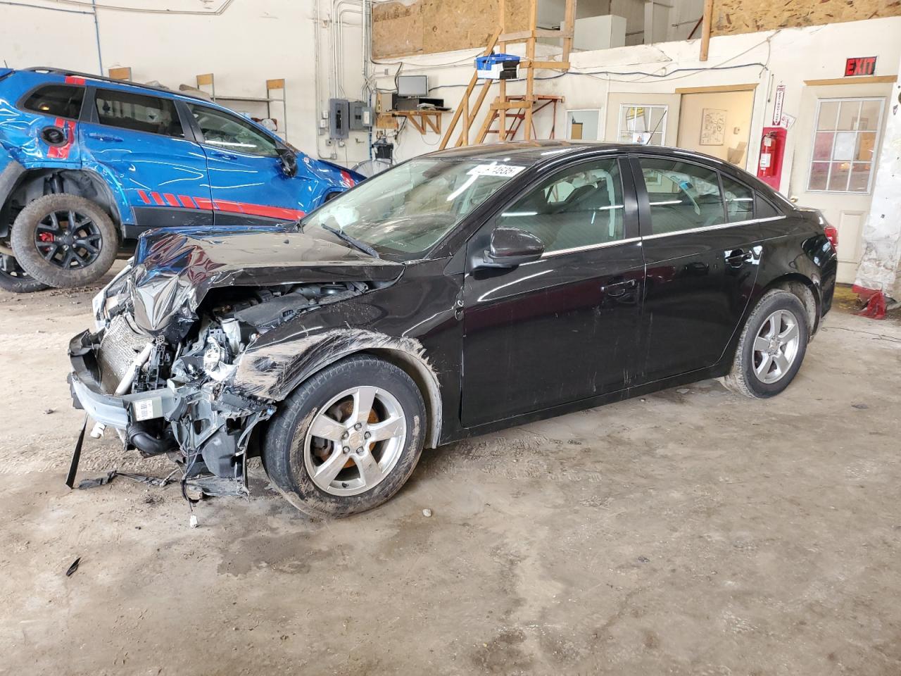 2016 Chevrolet Cruze LT, VIN 1G1PE5SB5G7118941 — Front end