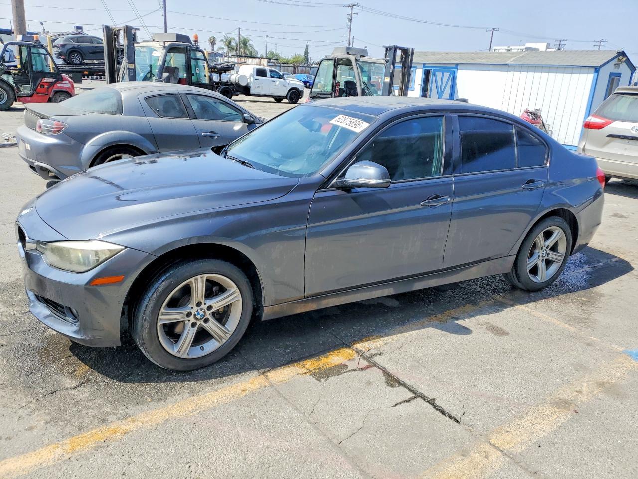 2012 BMW 3 Series 328i, VIN WBA3A5C56CF344719 — Minor dents and scratches