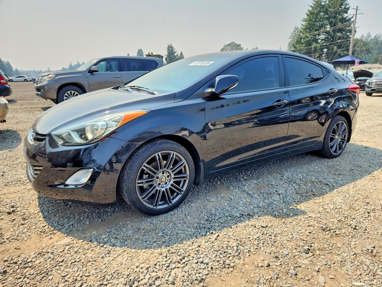 2013 Hyundai Elantra GLS, VIN 5NPDH4AE8DH161832 — Side