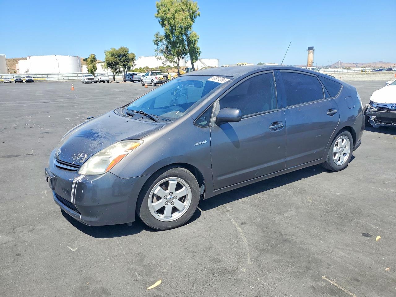 2007 Toyota Prius, VIN JTDKB20U273243710 — Вандализм