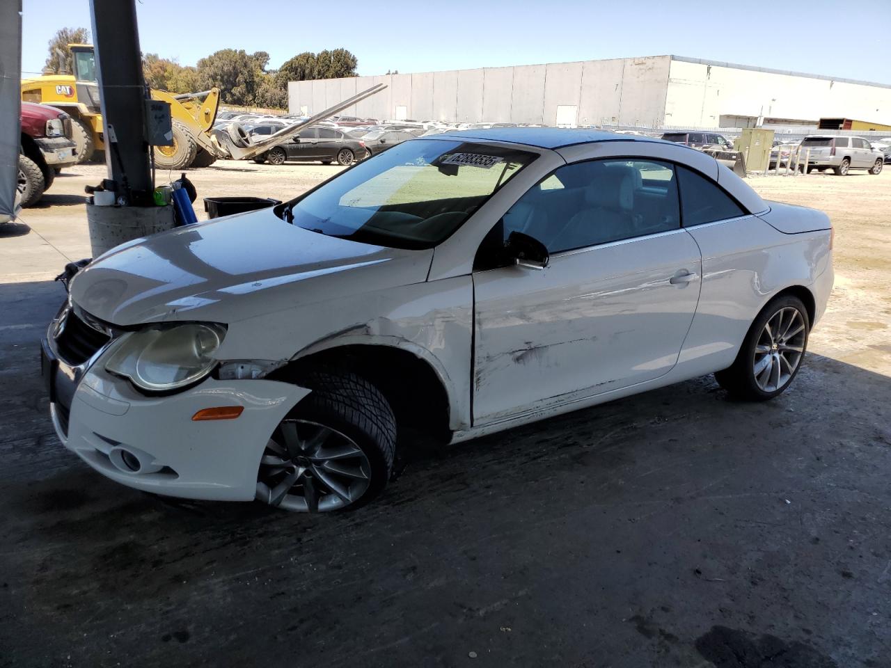 2007 Volkswagen Eos 2.0T, VIN WVWDA71F87V043122 — Front end