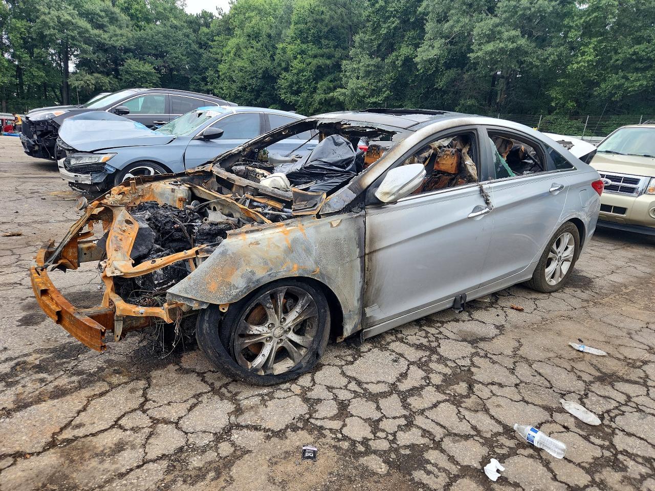2013 Hyundai Sonata SE, VIN 5NPEC4ACXDH672119 — Burn