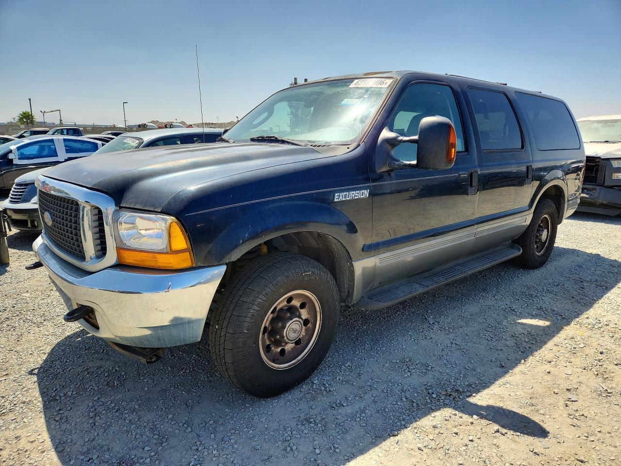 2004 Ford Excursion Special Serv, VIN 1FMNU40L84EA00750 — Front end