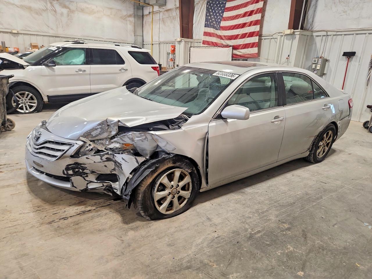 2011 Toyota Camry SE, VIN 4T1BK3EK2BU120162 — Front end