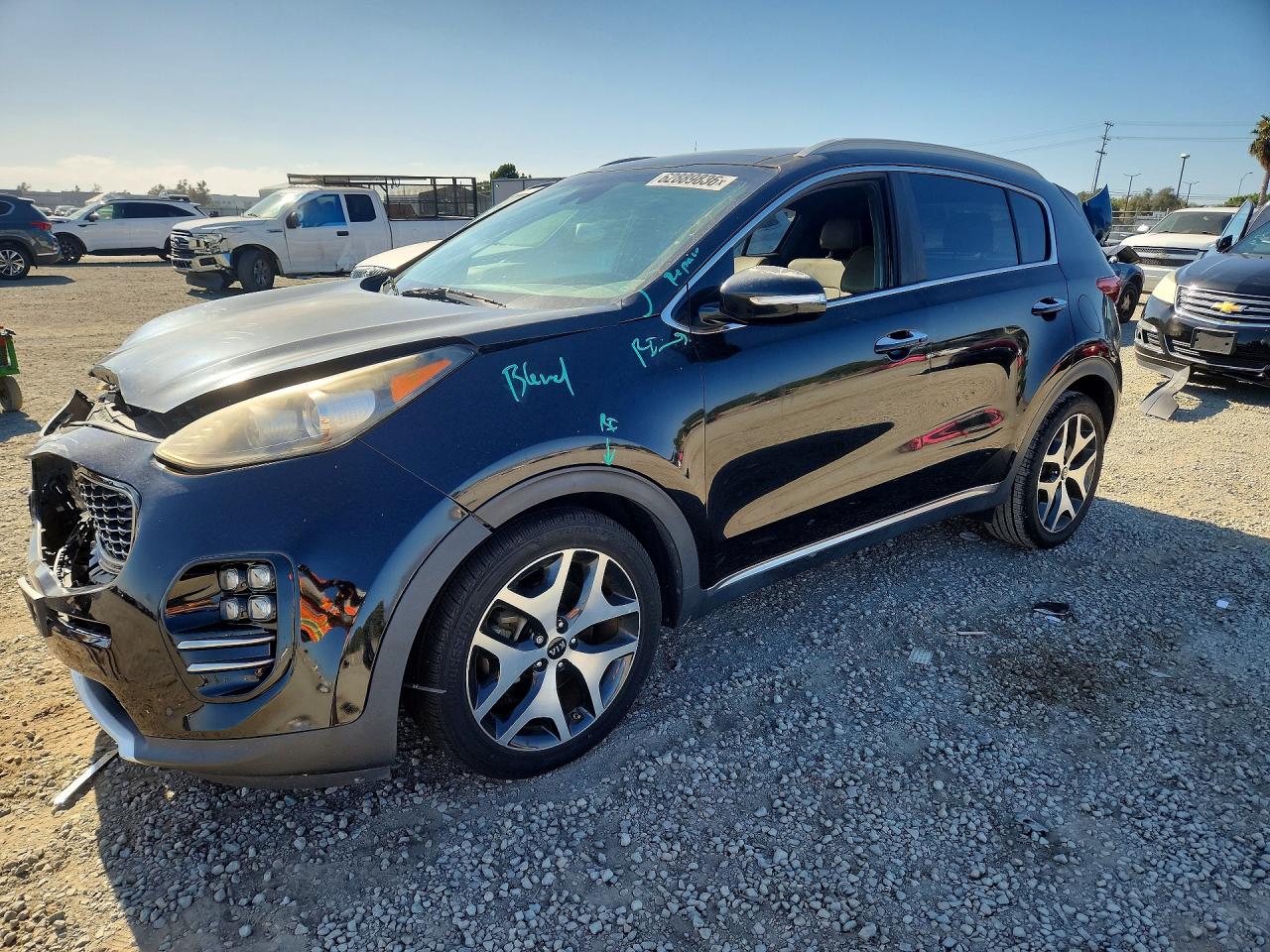 2017 Kia Sportage SX Turbo, VIN KNDPR3A69H7264247 — Front end