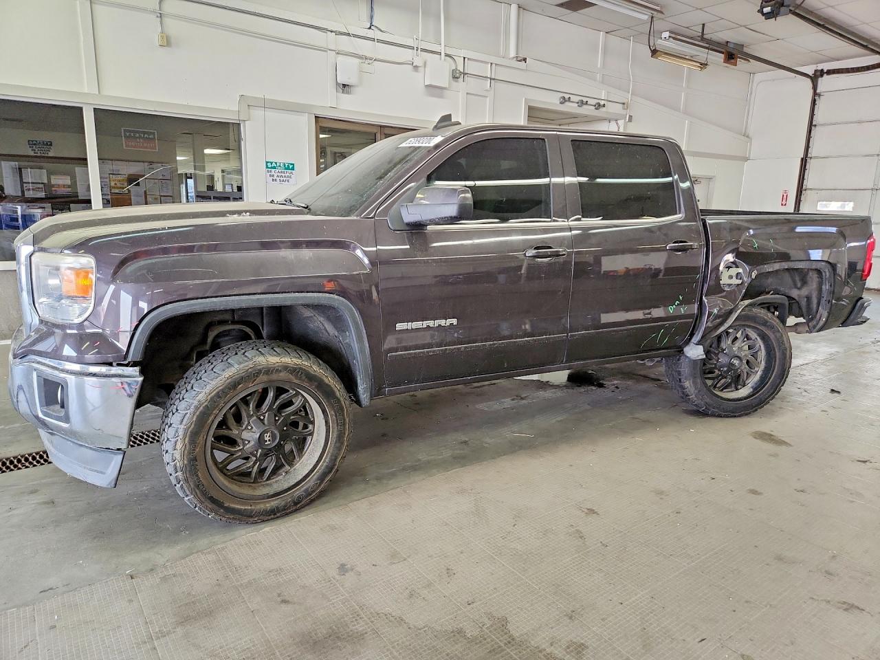 2015 GMC Sierra 1500 SLE, VIN 3GTP1UEC0FG488926 — Rear end