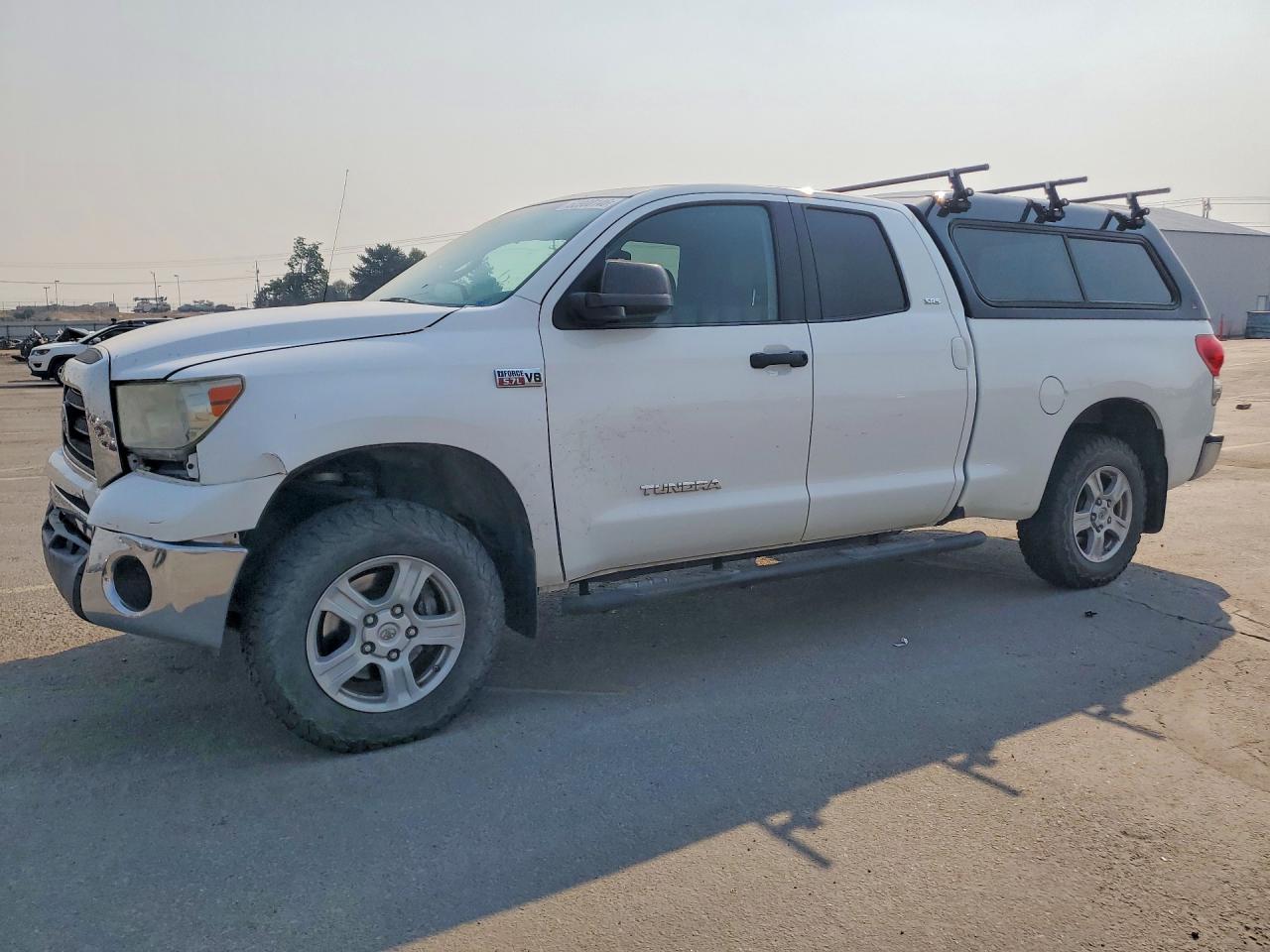 2008 Toyota Tundra SR5, VIN 5TFBV54118X045946 — Front end