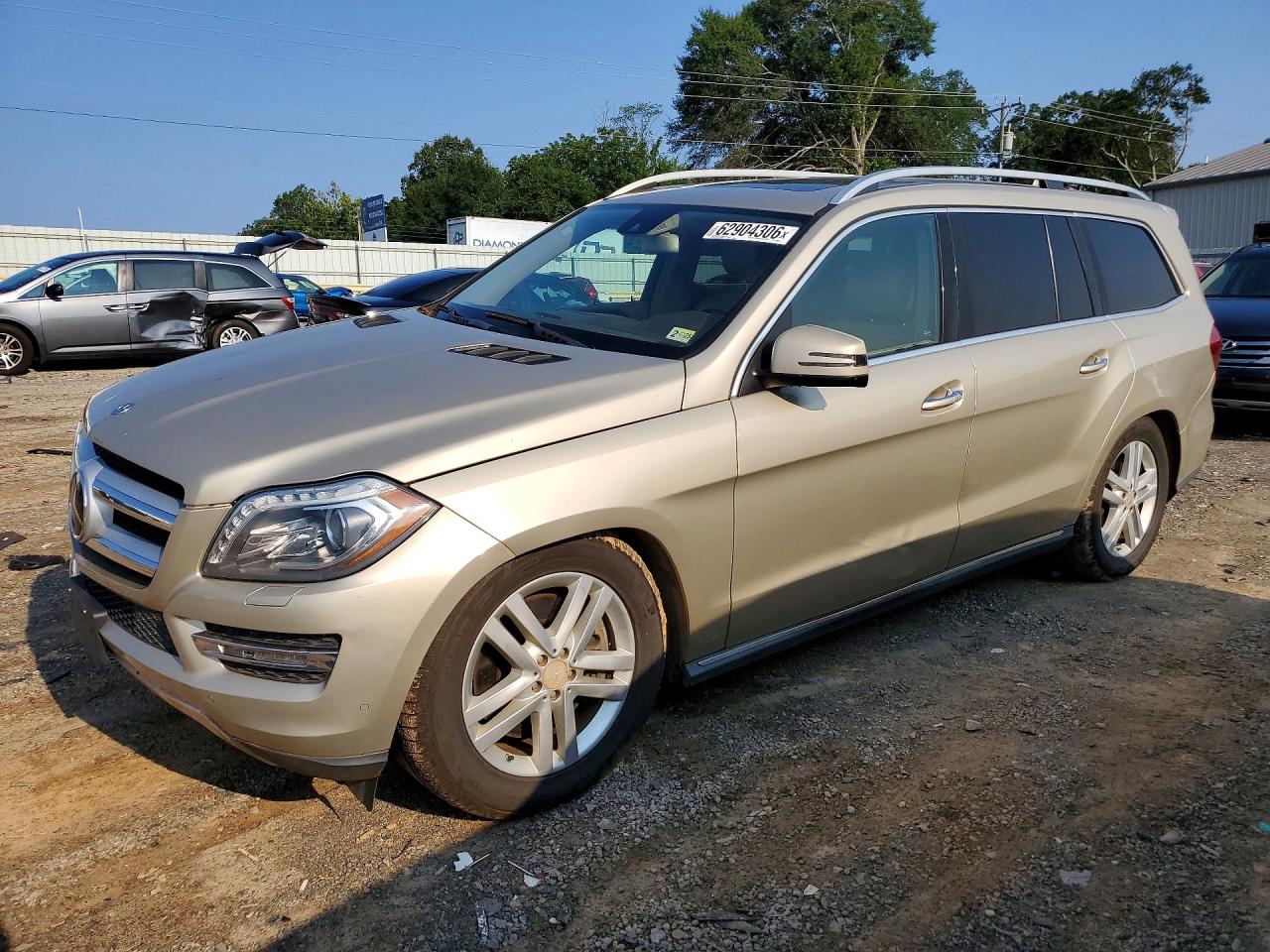 2013 Mercedes-Benz GL 450, VIN 4JGDF7CE5DA209570 — Undercarriage