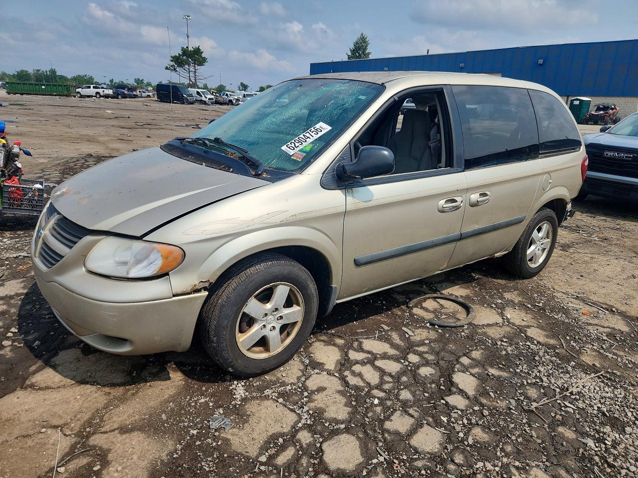 2005 Dodge Caravan SXT, VIN 1D4GP45R75B182366 — Roof