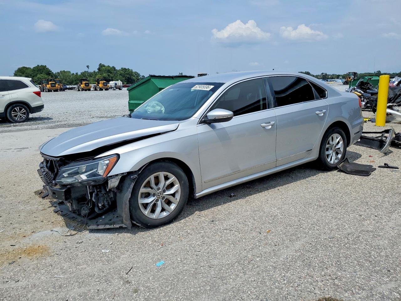 2016 Volkswagen Passat S, VIN 1VWAT7A30GC053462 — Front end