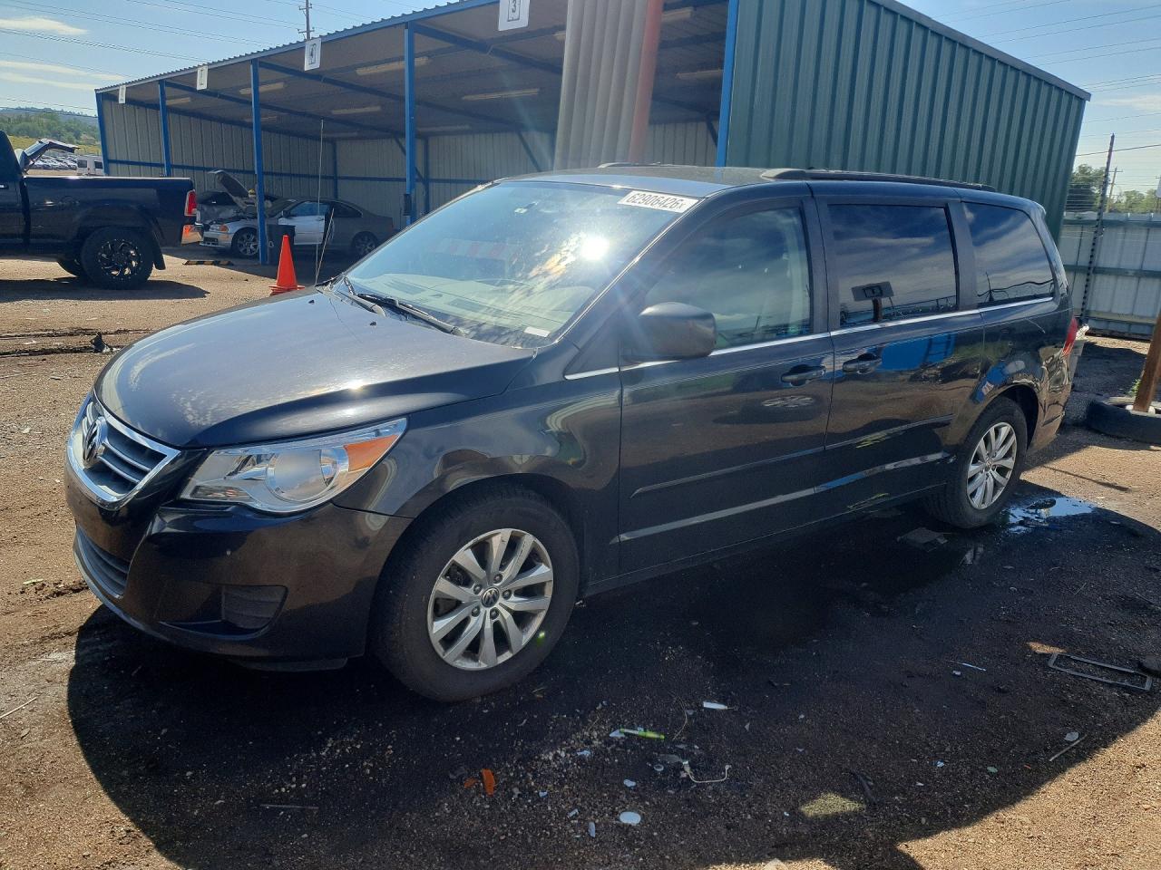 2012 Volkswagen Routan SE, VIN 2C4RVABG2CR276327 — Normal wear
