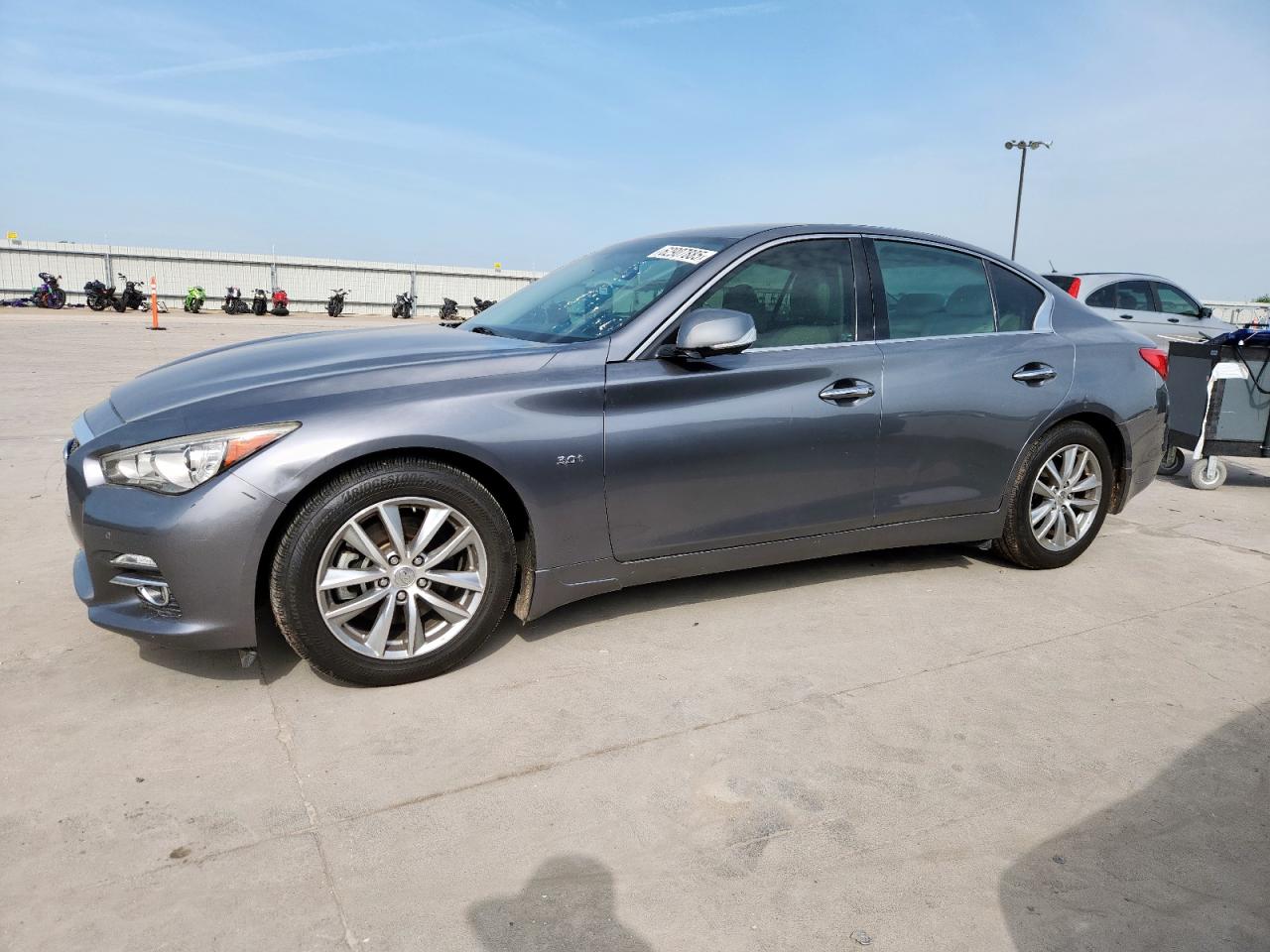 2017 Infiniti Q50 Premium, VIN JN1EV7APXHM733756 — Фото с аукциона