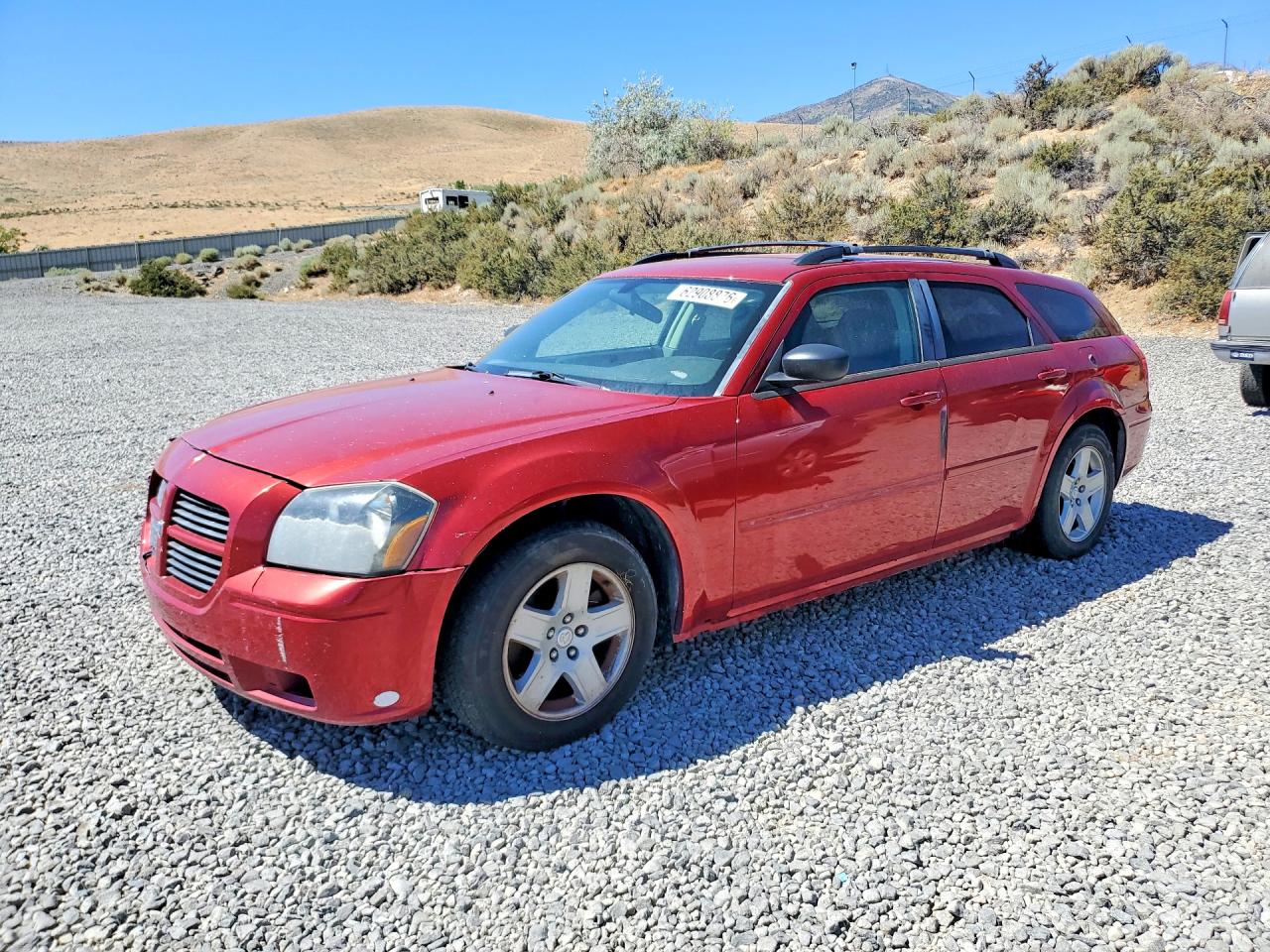 2005 Dodge Magnum SE, VIN 2D4FV48V85H536879 — Перед