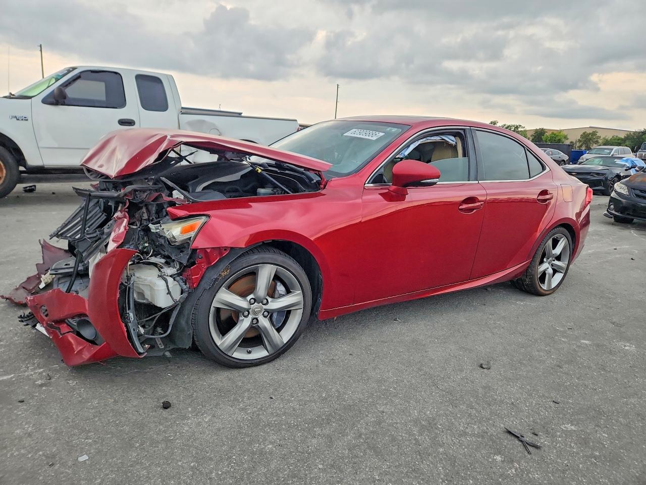 2014 Lexus IS 350, VIN JTHCE1D2XE5003934 — Front end