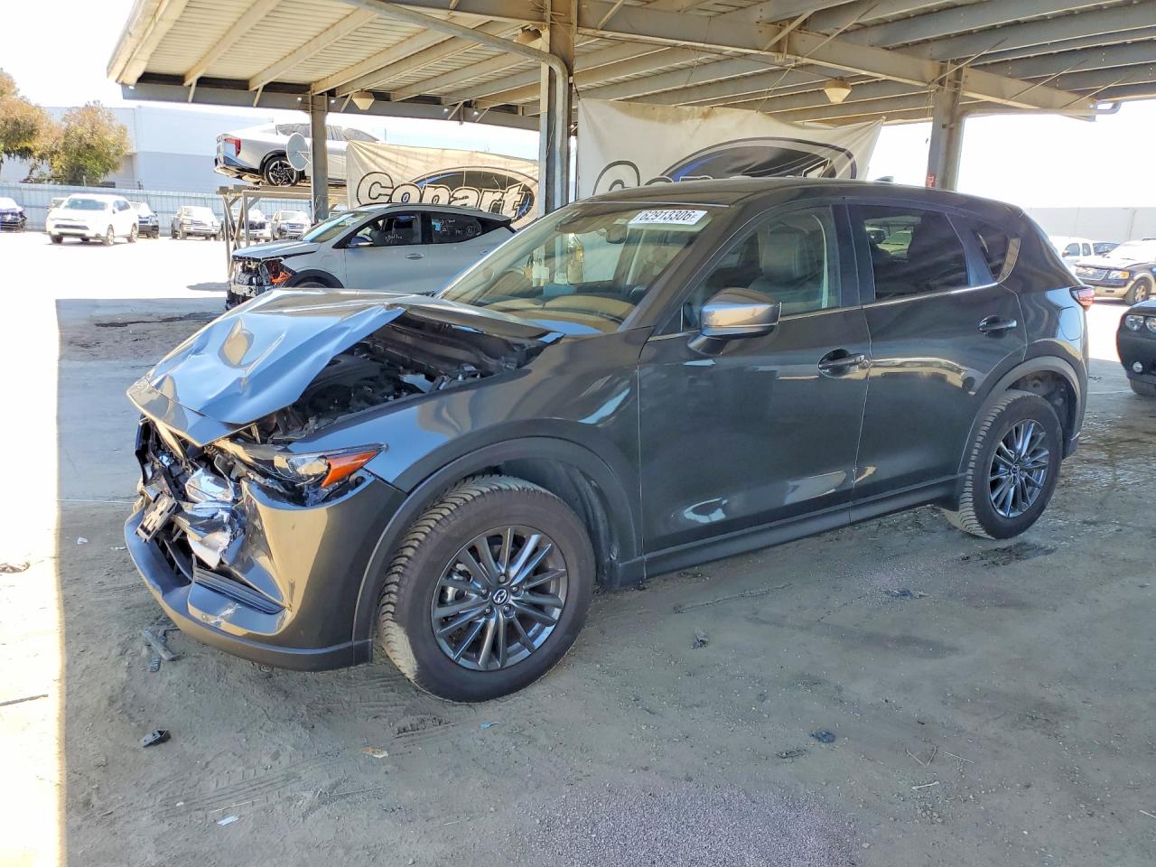 2021 Mazda CX-5 Touring, VIN JM3KFBCM1M0445457 — Front end
