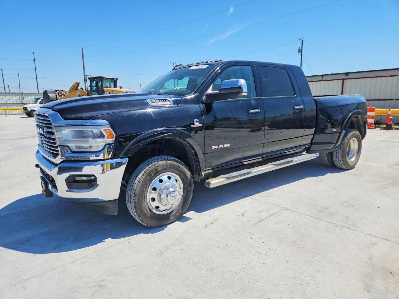 2022 Ram 3500 Laramie, VIN 3C63RRML3NG193590 — Rear end