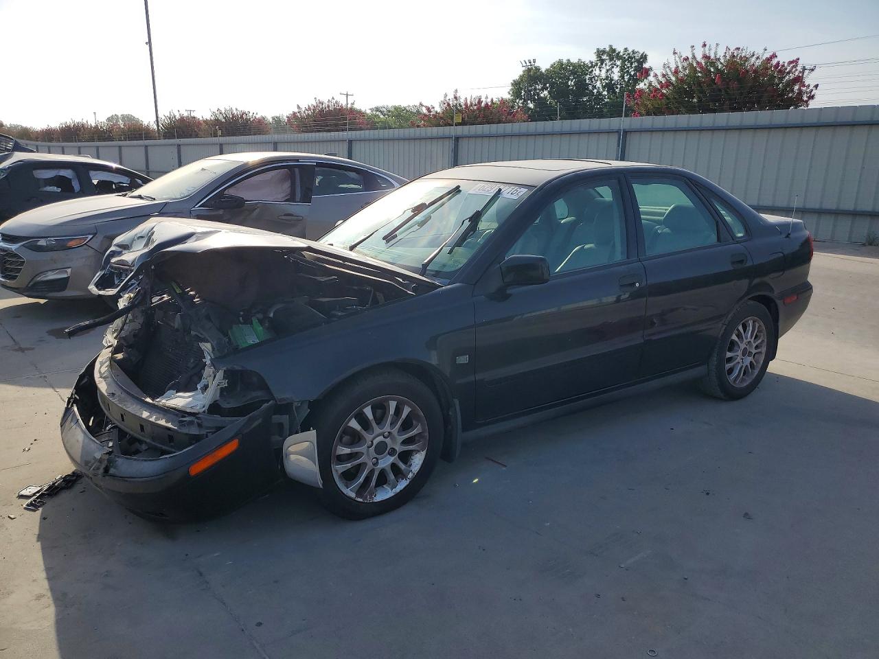 2004 Volvo S40, VIN YV1VS27514F074635 — Перед